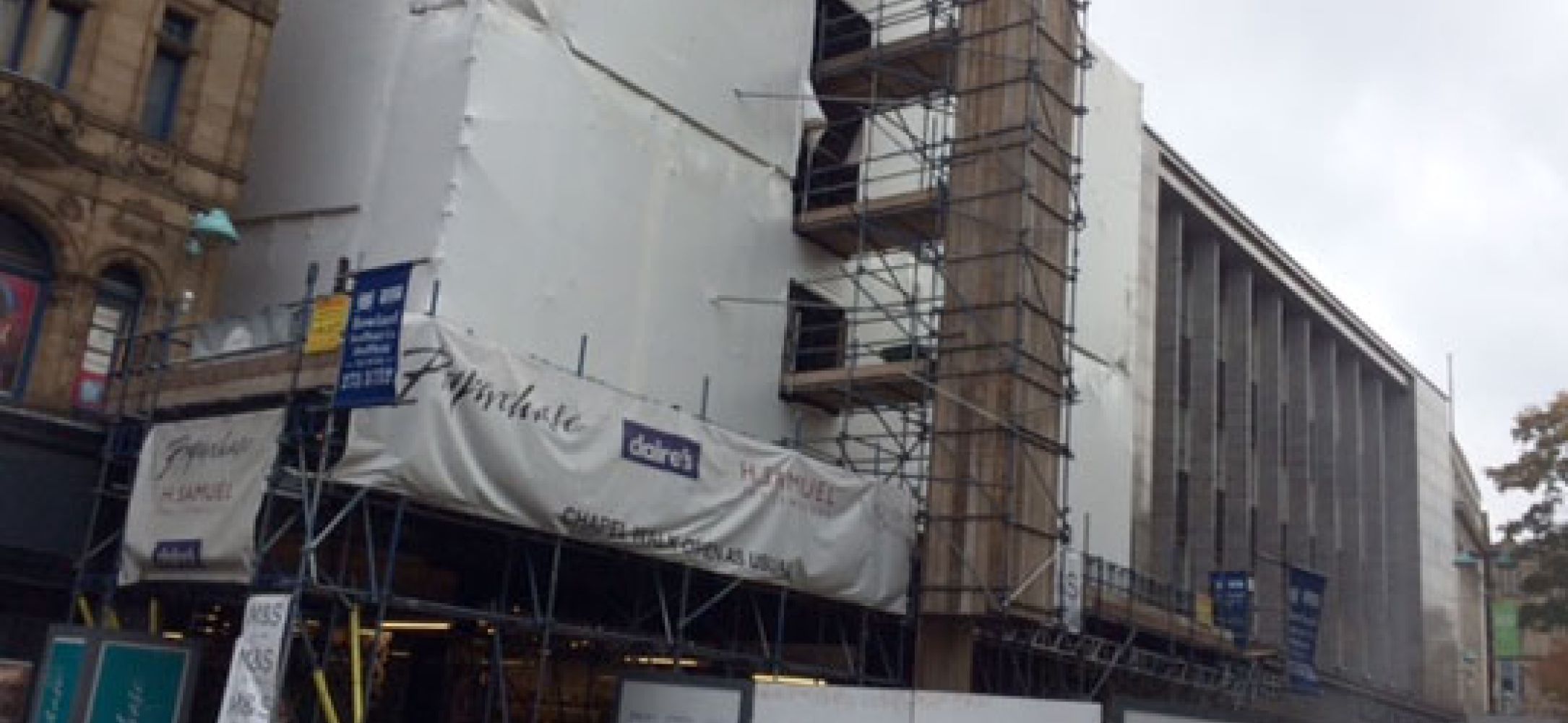 WINDOW STRIP OUT OF A 5 STOREY INNER CITY CENTRE OFFICE